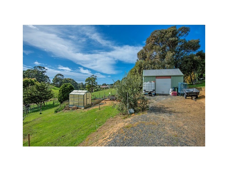74 Deviation Road, Penguin TAS 7316