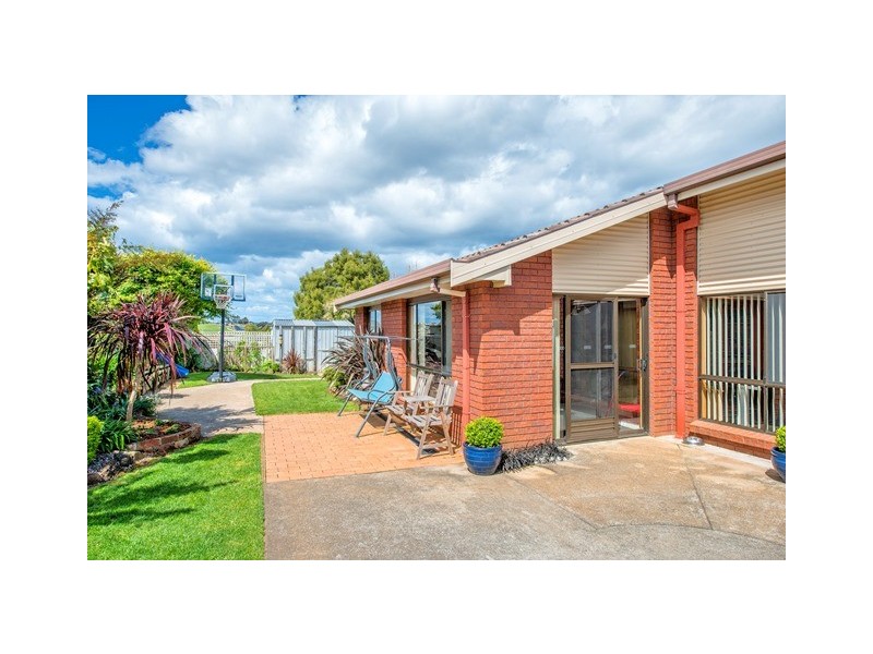 2 Hambledon Avenue, Park Grove TAS 7320