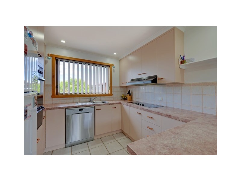 2 Hambledon Avenue, Park Grove TAS 7320