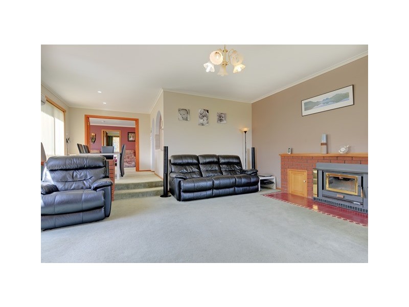 2 Hambledon Avenue, Park Grove TAS 7320