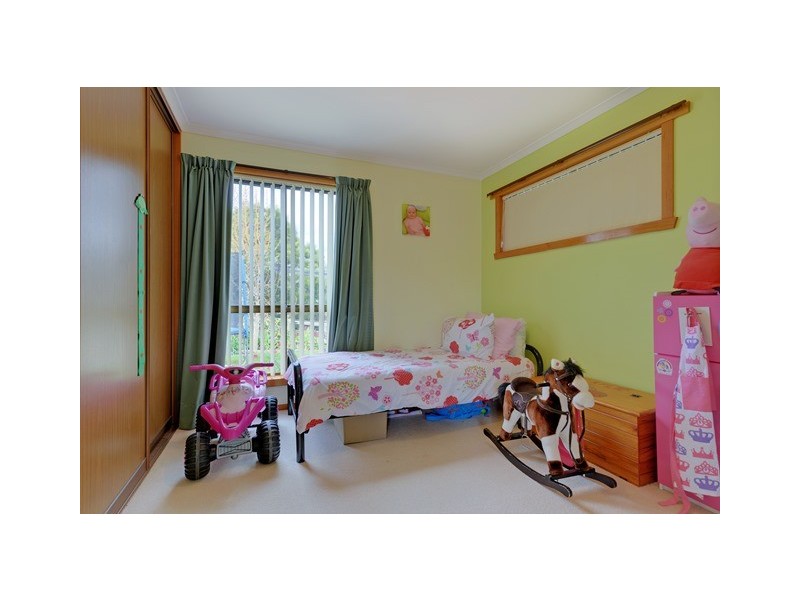 2 Hambledon Avenue, Park Grove TAS 7320