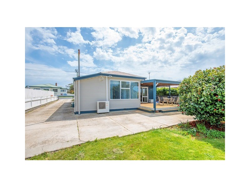 28 Falmouth Street, Somerset TAS 7322