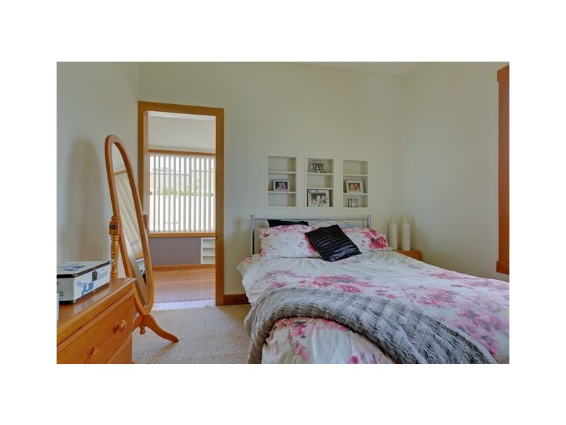 28 Falmouth Street, Somerset TAS 7322