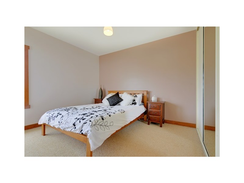 28 Falmouth Street, Somerset TAS 7322