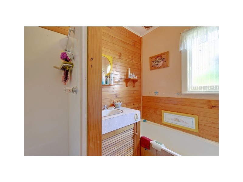 12 Tattersall Street, Montello TAS 7320