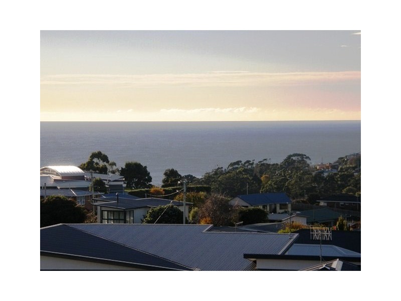 18 Lorrie Place, Park Grove TAS 7320