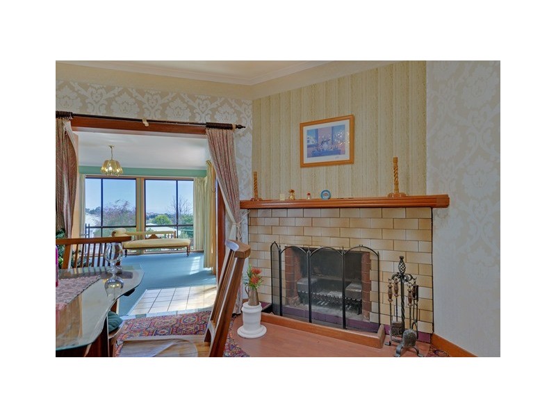 2 Linton Street, Upper Burnie TAS 7320