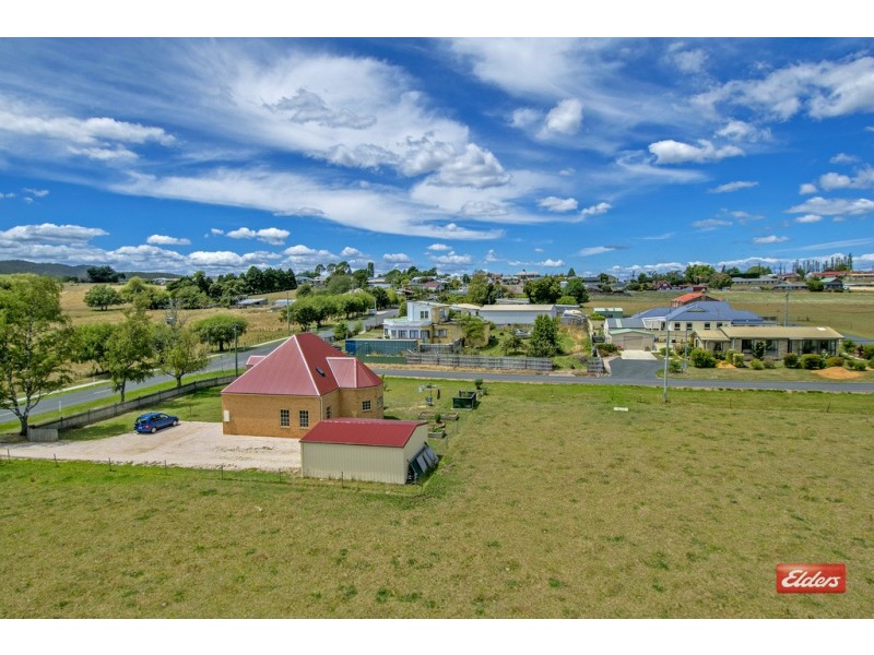 8 Main Street, Sheffield TAS 7306