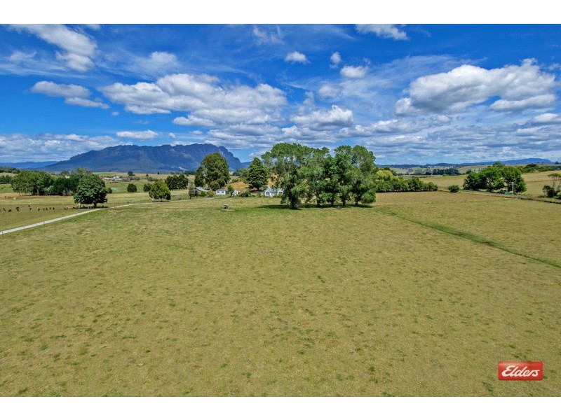 8 Main Street, Sheffield TAS 7306