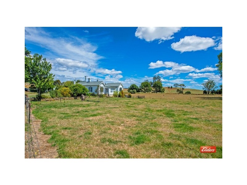 8 Main Street, Sheffield TAS 7306