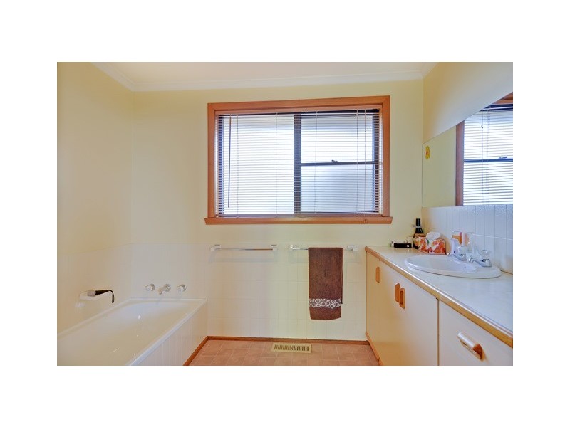 1 McPhee Street, Havenview TAS 7320