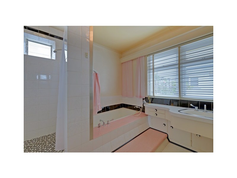 16 Sutton Street, Hillcrest TAS 7320