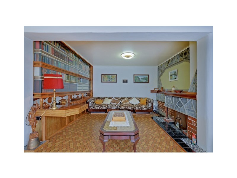 16 Sutton Street, Hillcrest TAS 7320
