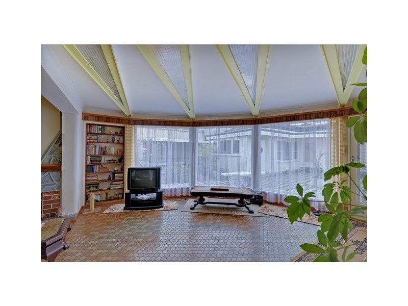 16 Sutton Street, Hillcrest TAS 7320