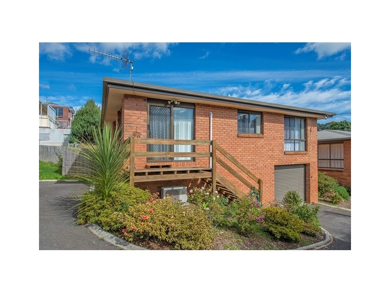 2/6 West Street, Upper Burnie TAS 7320