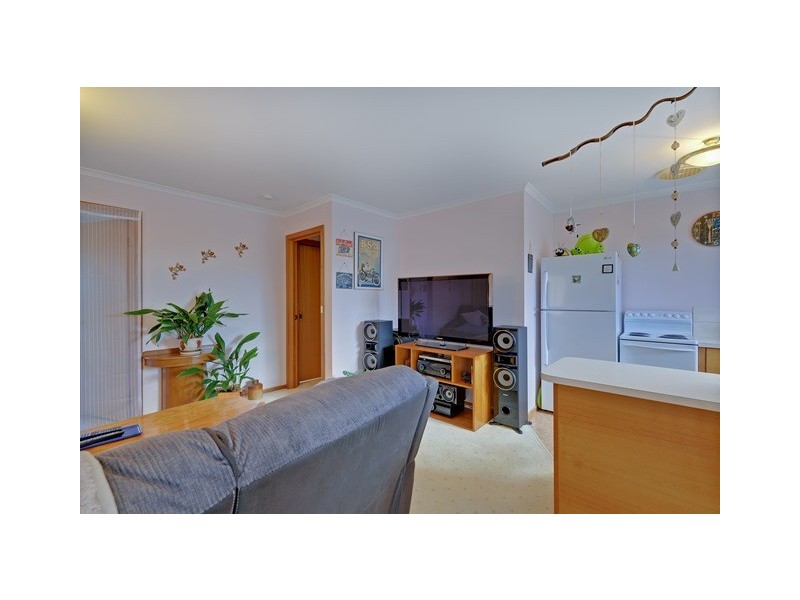 2/6 West Street, Upper Burnie TAS 7320