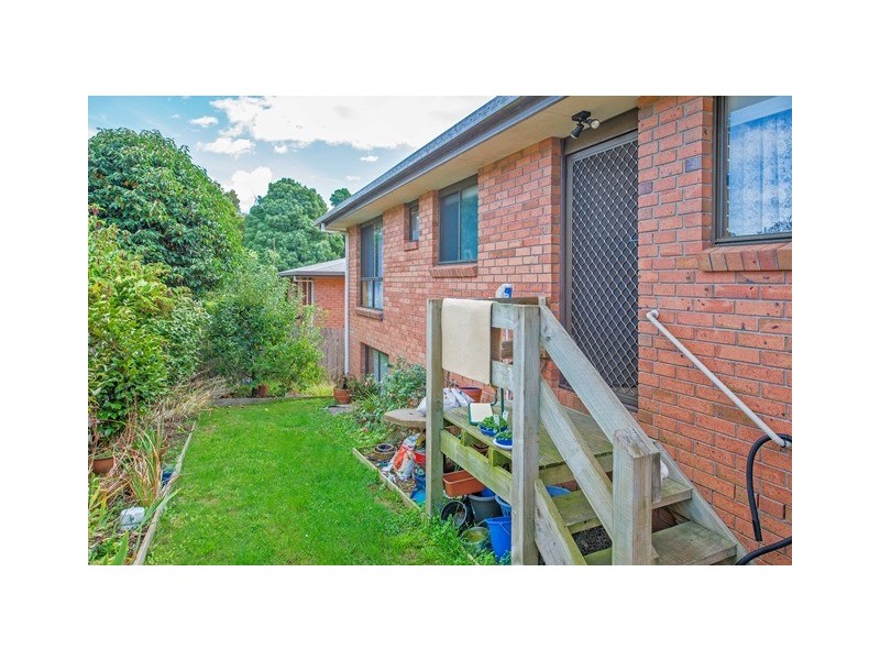 2/6 West Street, Upper Burnie TAS 7320