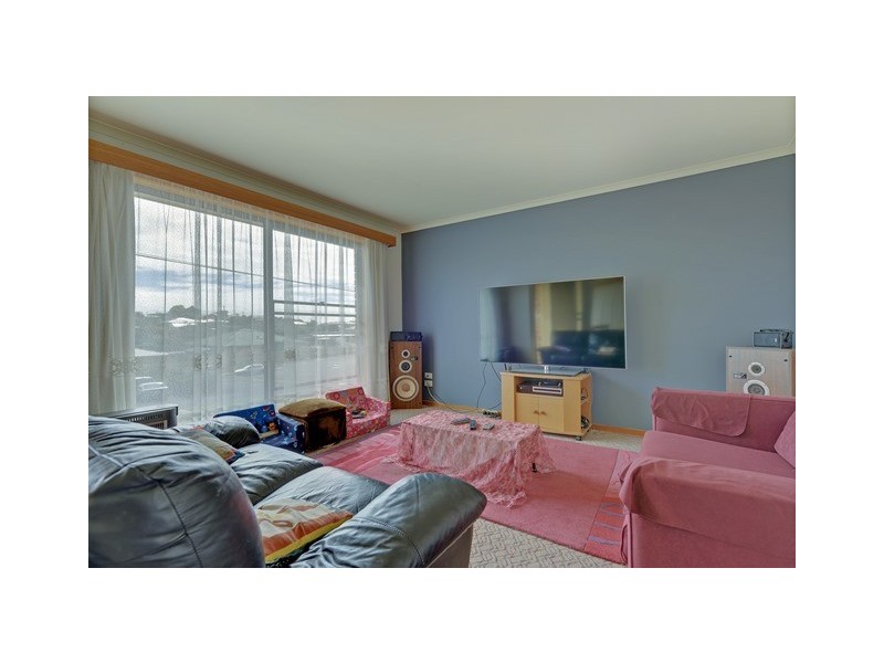16 Howe Street, Park Grove TAS 7320