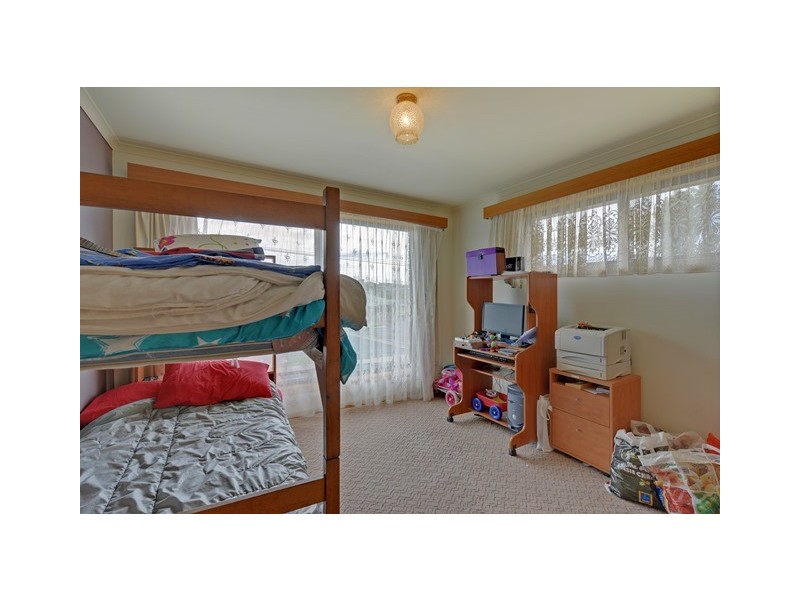 16 Howe Street, Park Grove TAS 7320