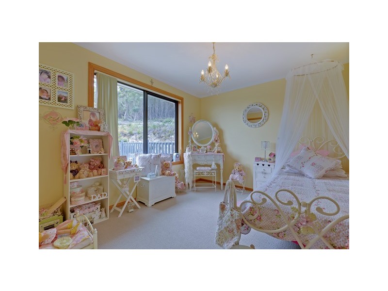 151 Algona Avenue, Round Hill TAS 7320
