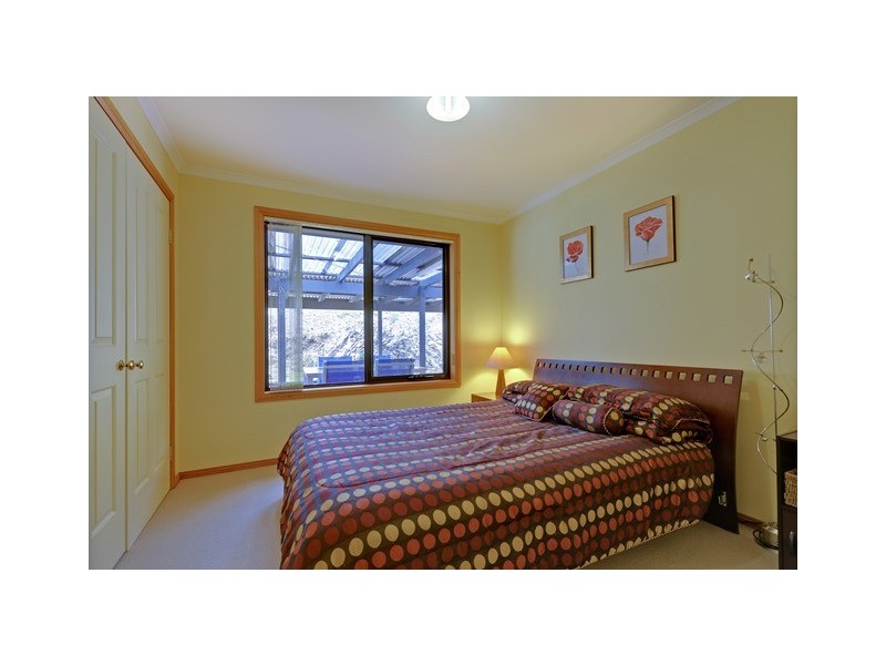151 Algona Avenue, Round Hill TAS 7320