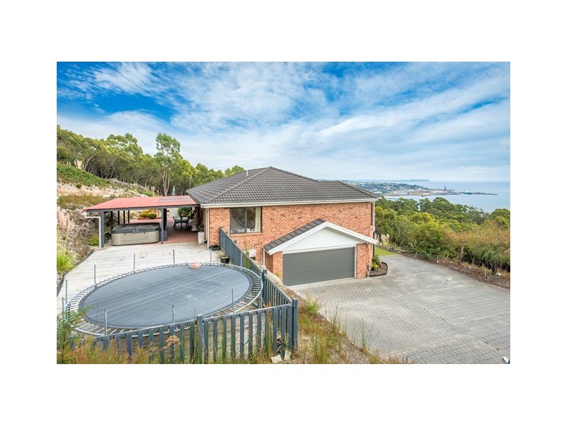151 Algona Avenue, Round Hill TAS 7320
