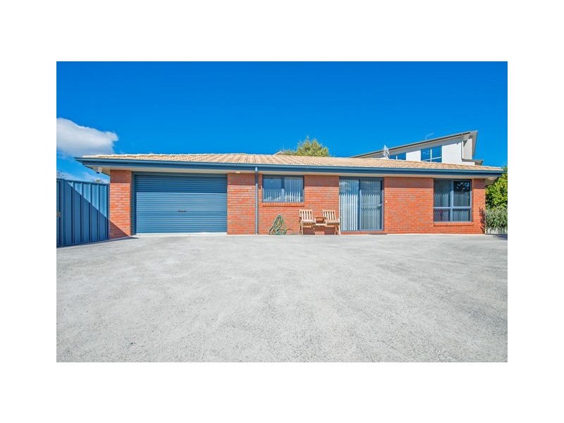 2/6 Stevens Place, Park Grove TAS 7320