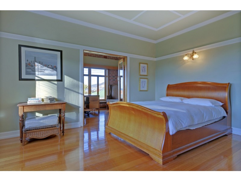 10 Cunningham Street, South Burnie TAS 7320