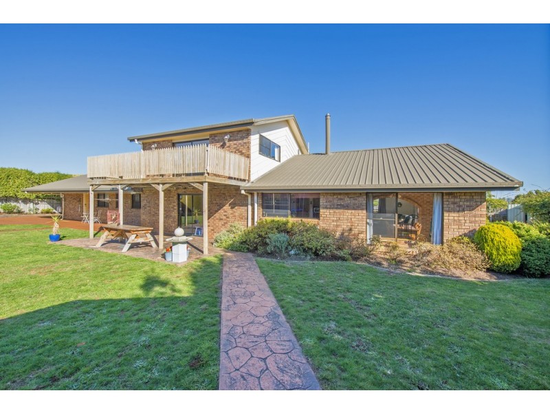 76 Manuka Drive, Romaine TAS 7320
