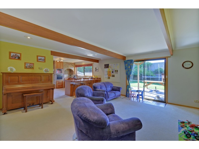 76 Manuka Drive, Romaine TAS 7320