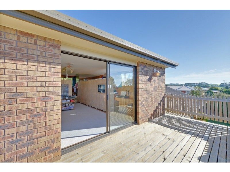 76 Manuka Drive, Romaine TAS 7320
