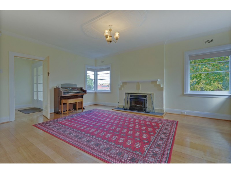 26 South Road, West Ulverstone TAS 7315