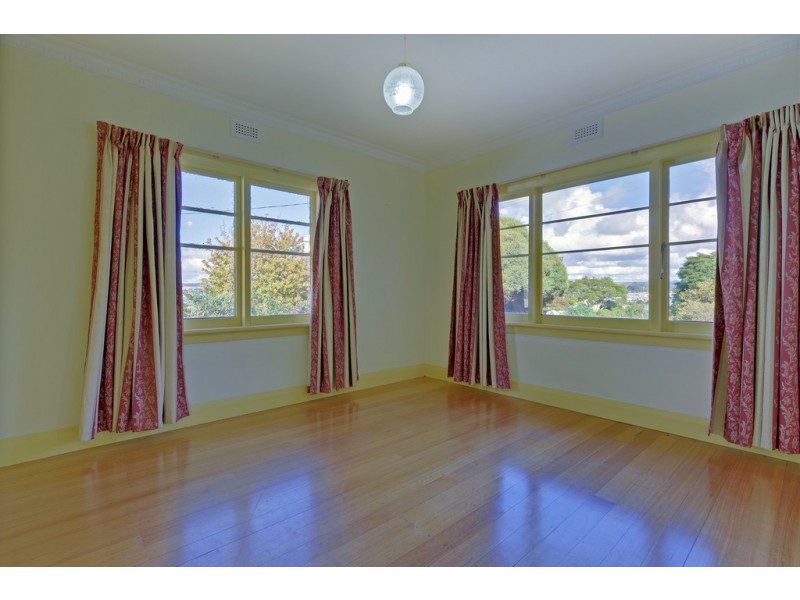 26 South Road, West Ulverstone TAS 7315