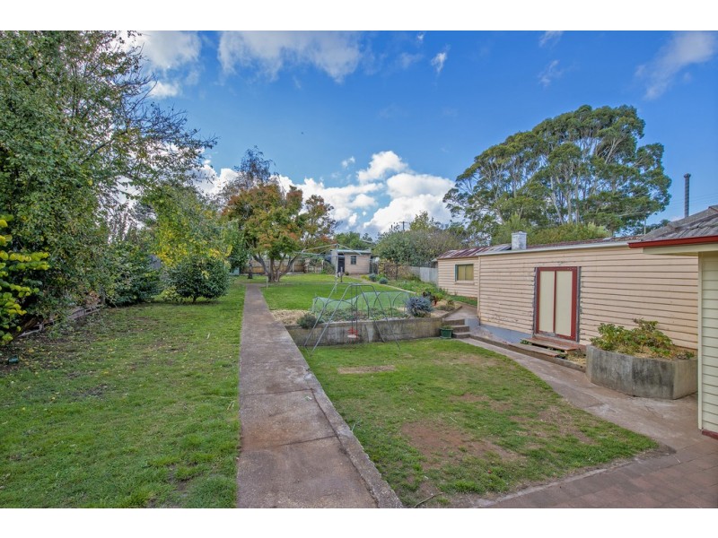 26 South Road, West Ulverstone TAS 7315