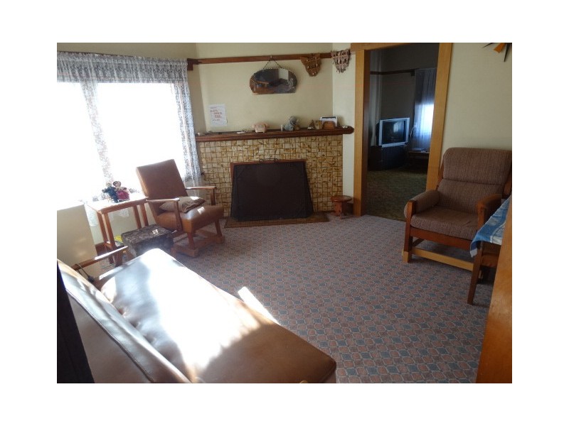 6 Bathurst Street, Upper Burnie TAS 7320