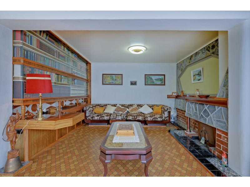 16 Sutton Street, Hillcrest TAS 7320