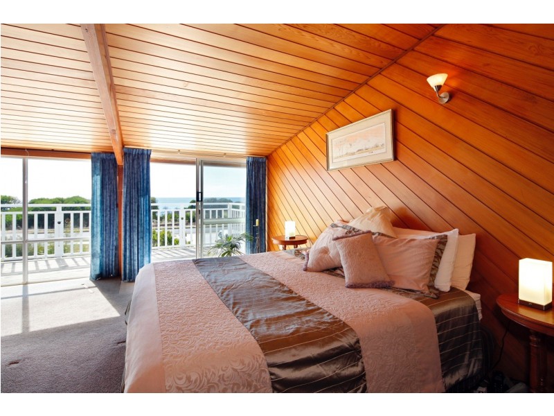 107 Old Bass Highway, Wynyard TAS 7325