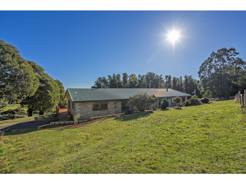 140 Loonah Road, Natone TAS 7321