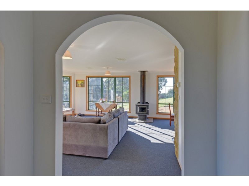140 Loonah Road, Natone TAS 7321
