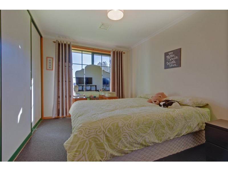 140 Loonah Road, Natone TAS 7321