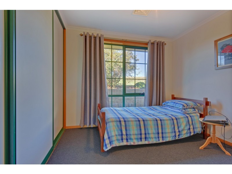 140 Loonah Road, Natone TAS 7321