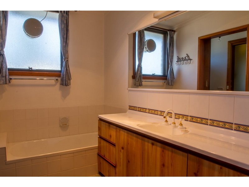 20 McPhee Street, Havenview TAS 7320