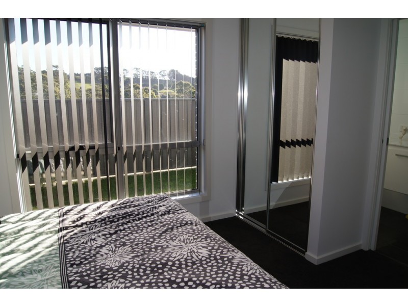 2 – 23 Platinum Drive, Park Grove TAS 7320