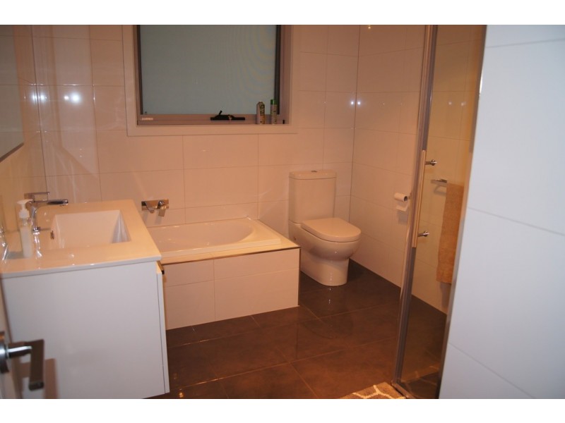 2 – 23 Platinum Drive, Park Grove TAS 7320