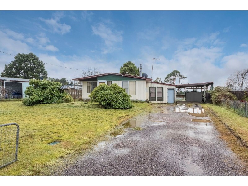 1 Blackwood Street, Zeehan TAS 7469