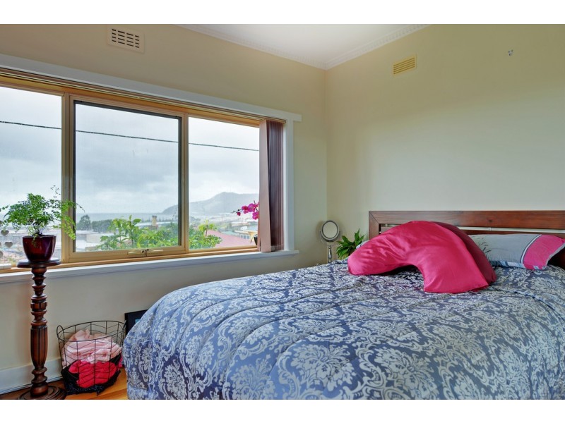 28 Cunningham Street, South Burnie TAS 7320