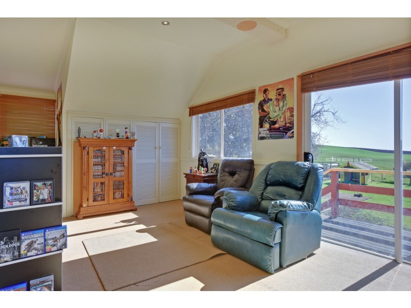 124 West Mooreville Road, East Cam TAS 7321