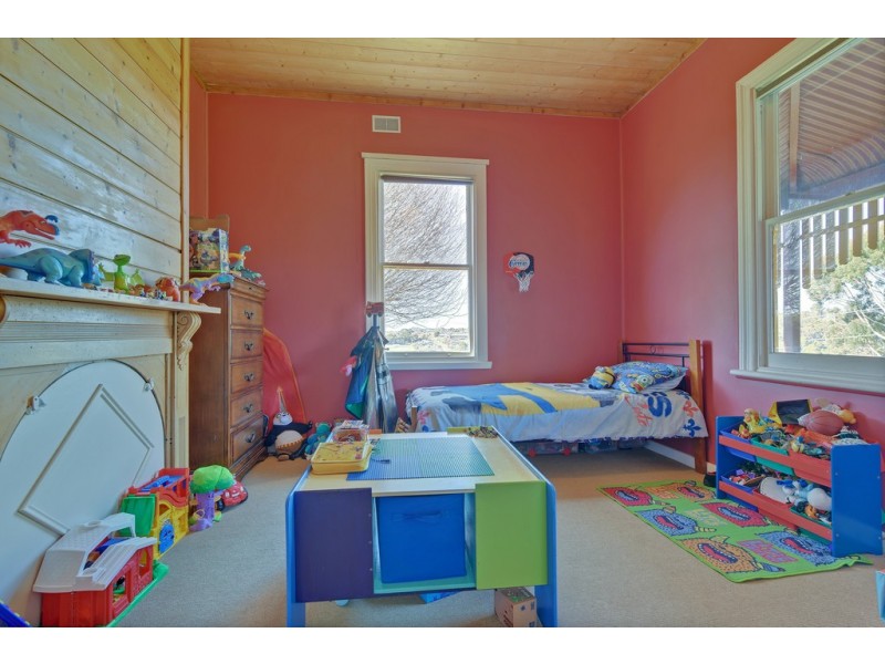 124 West Mooreville Road, East Cam TAS 7321