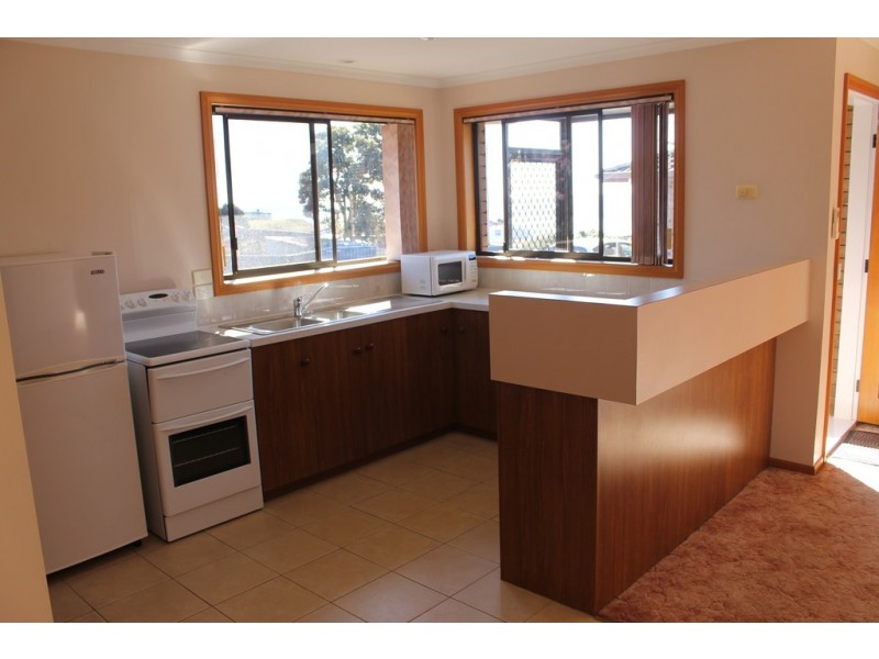 Unit 8/1 Clerke Street, Penguin TAS 7316