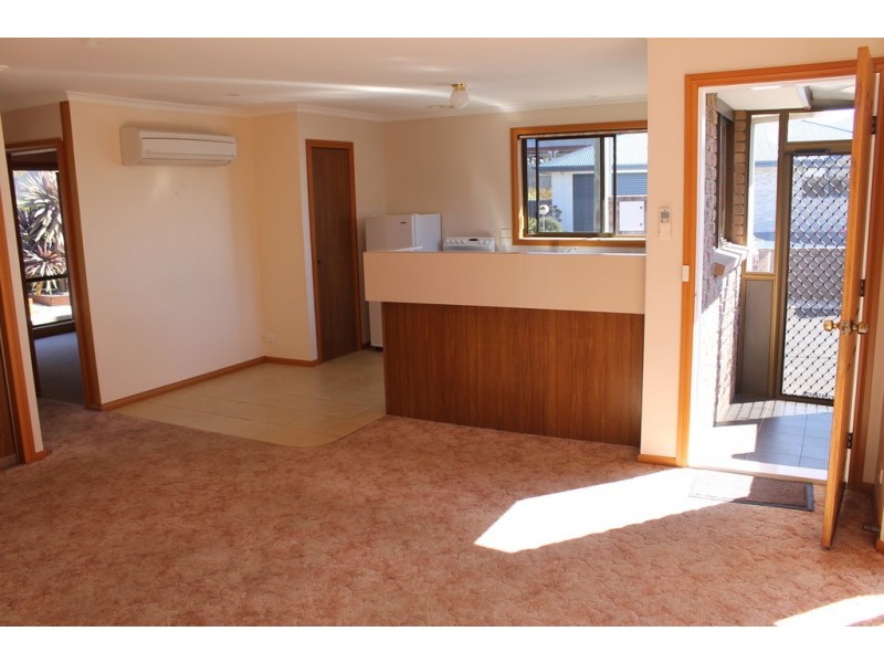 Unit 8/1 Clerke Street, Penguin TAS 7316